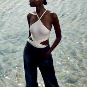 ZARA Medium White Ribbed Cut Out Bodysuit